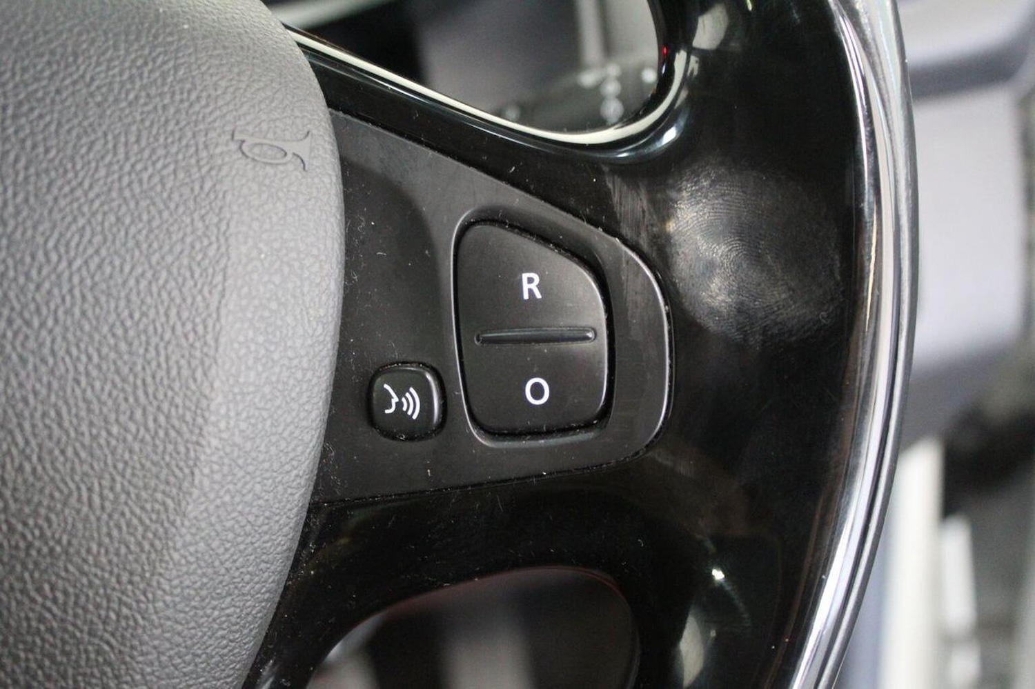 Used Renault Clio 2015 for sale - 77937908: Photo 41