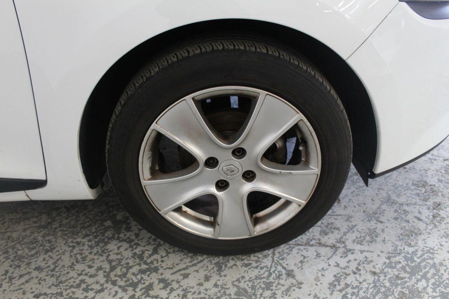 Used Renault Clio 2015 for sale - 77937908: Photo 49