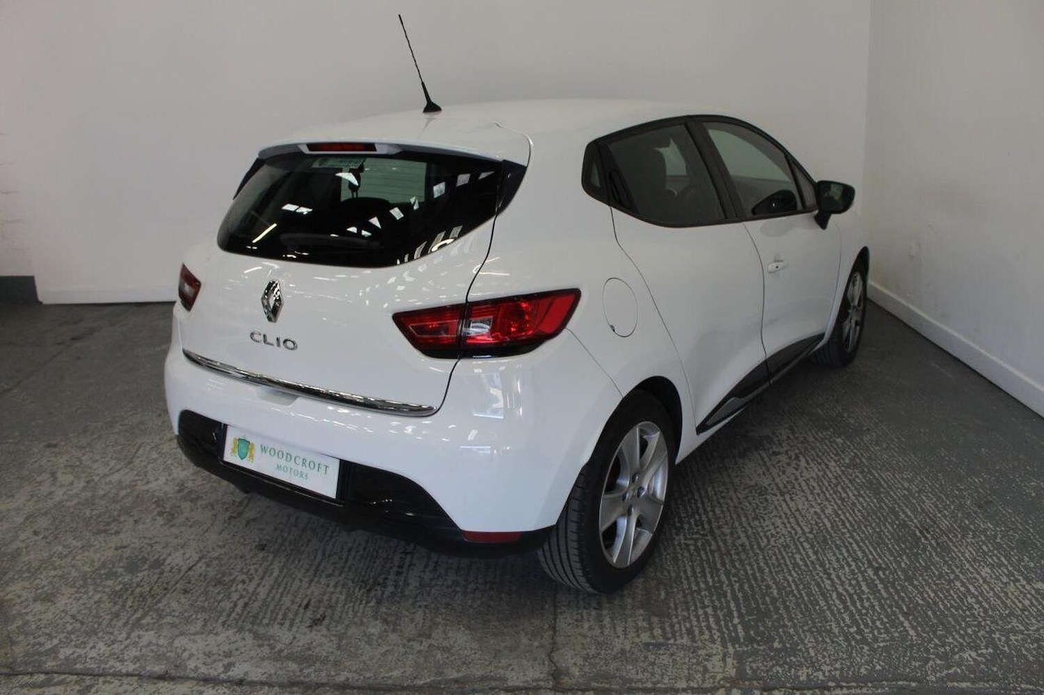 Used Renault Clio 2015 for sale - 77937908: Photo 8