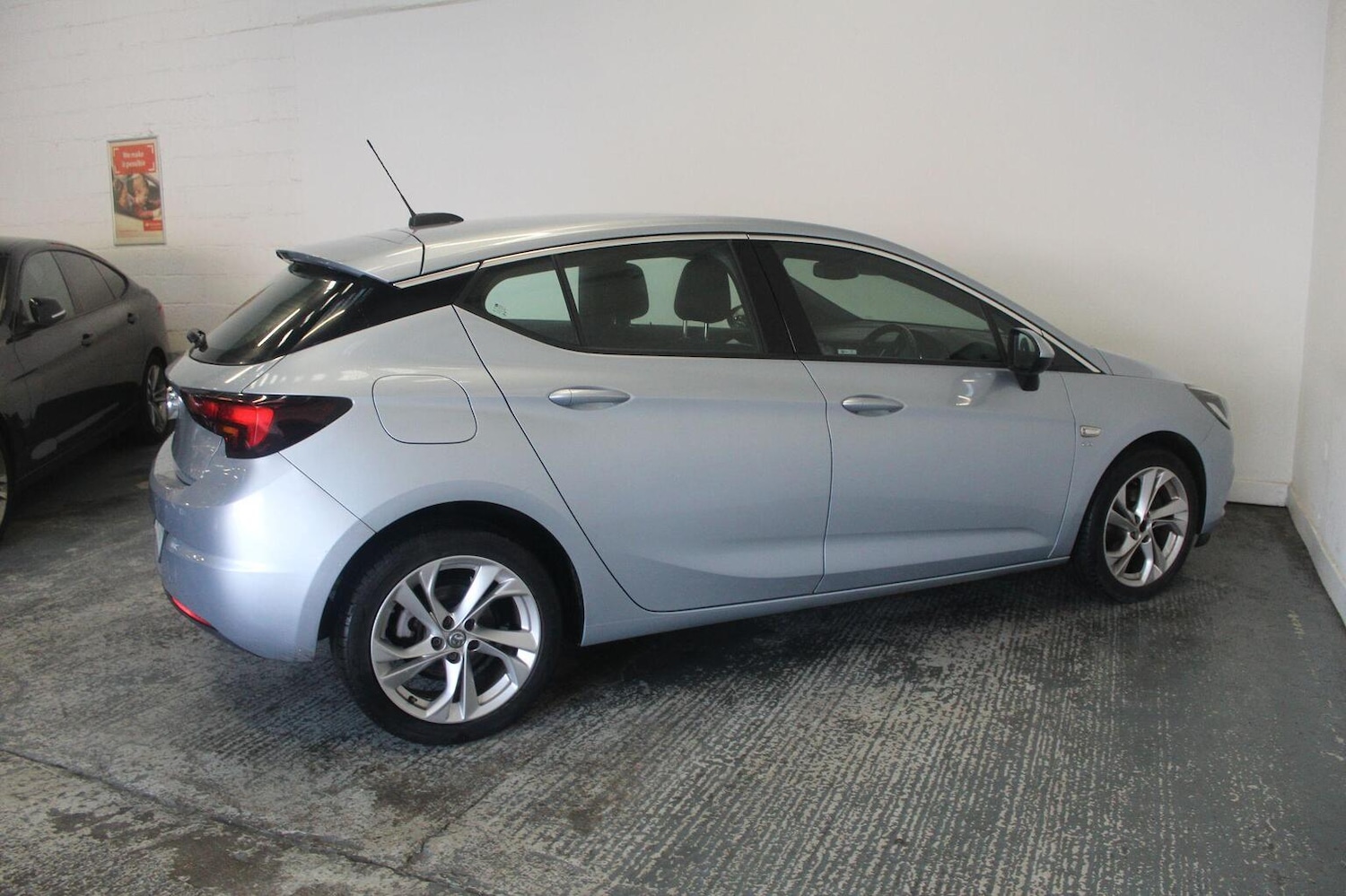 Used Vauxhall Astra 2017 for sale - 77385367: Photo 11