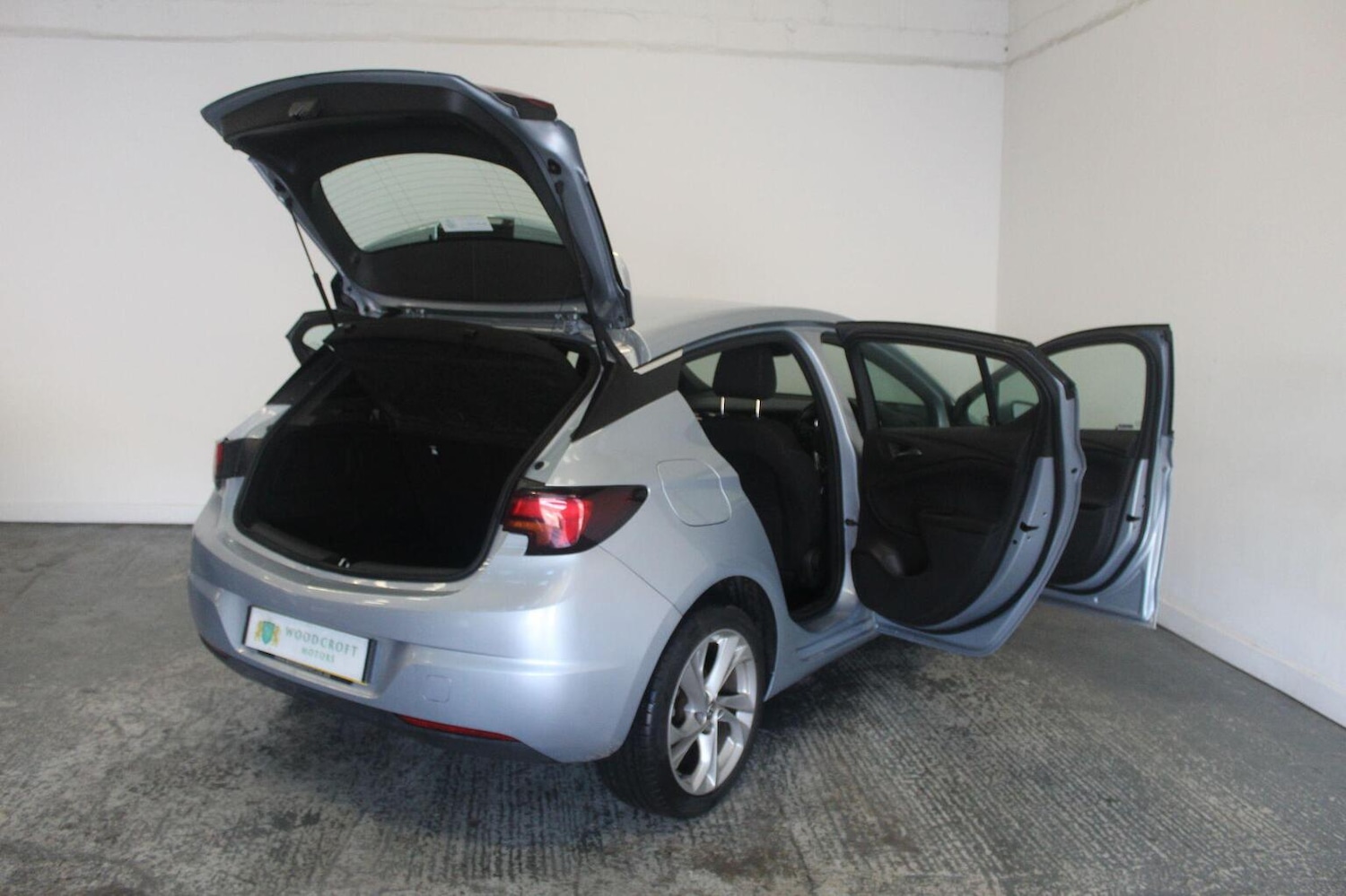 Used Vauxhall Astra 2017 for sale - 77385367: Photo 20