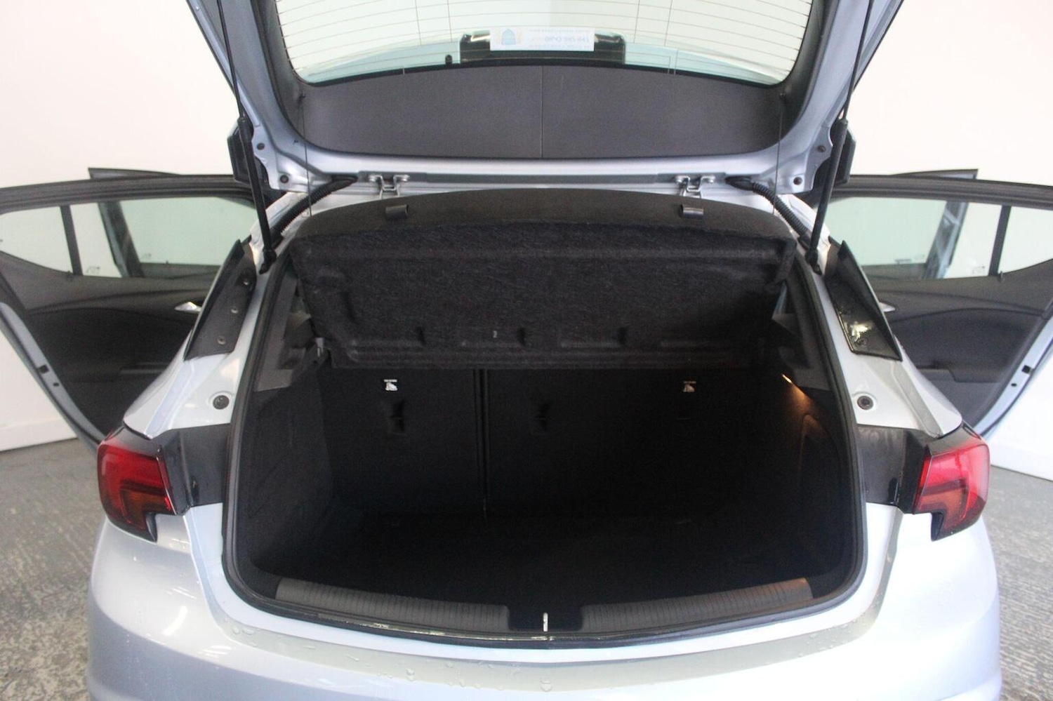 Used Vauxhall Astra 2017 for sale - 77385367: Photo 22