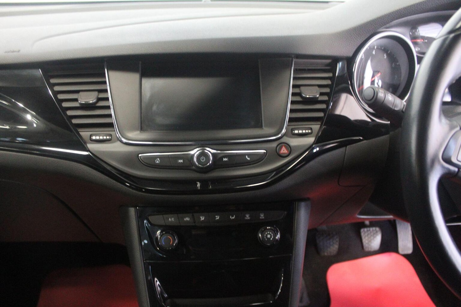 Used Vauxhall Astra 2017 for sale - 77385367: Photo 31