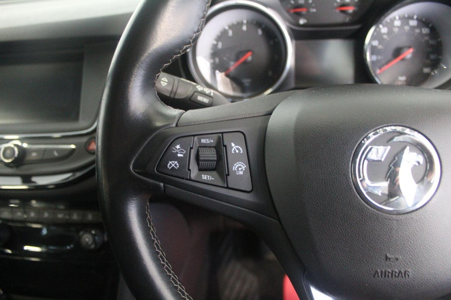 Used Vauxhall Astra 2017 for sale - 77385367: Photo 42