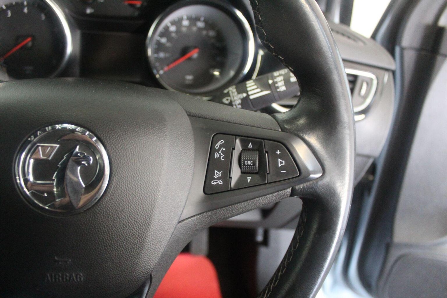 Used Vauxhall Astra 2017 for sale - 77385367: Photo 43