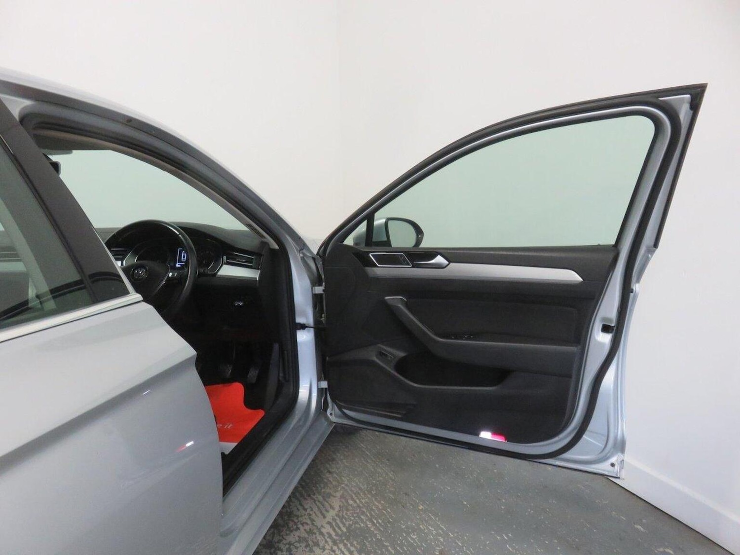 Used Volkswagen Passat 2016 for sale - 77241871: Photo 25