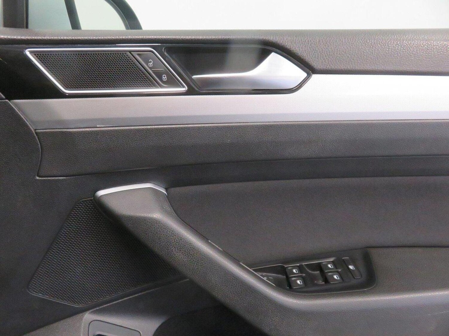 Used Volkswagen Passat 2016 for sale - 77241871: Photo 48