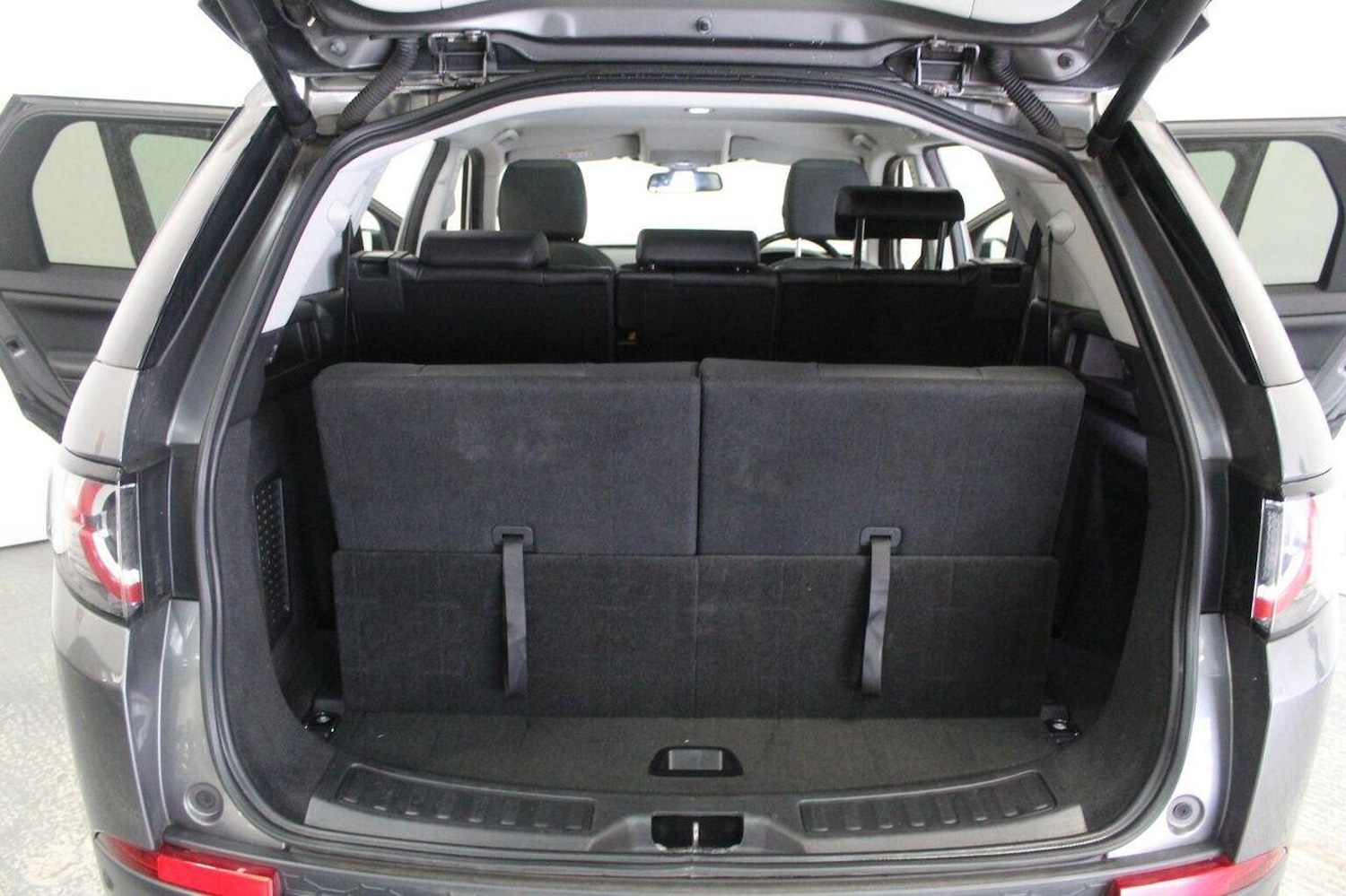 Used Land Rover Discovery Sport 2018 for sale - 77107729: Photo 26