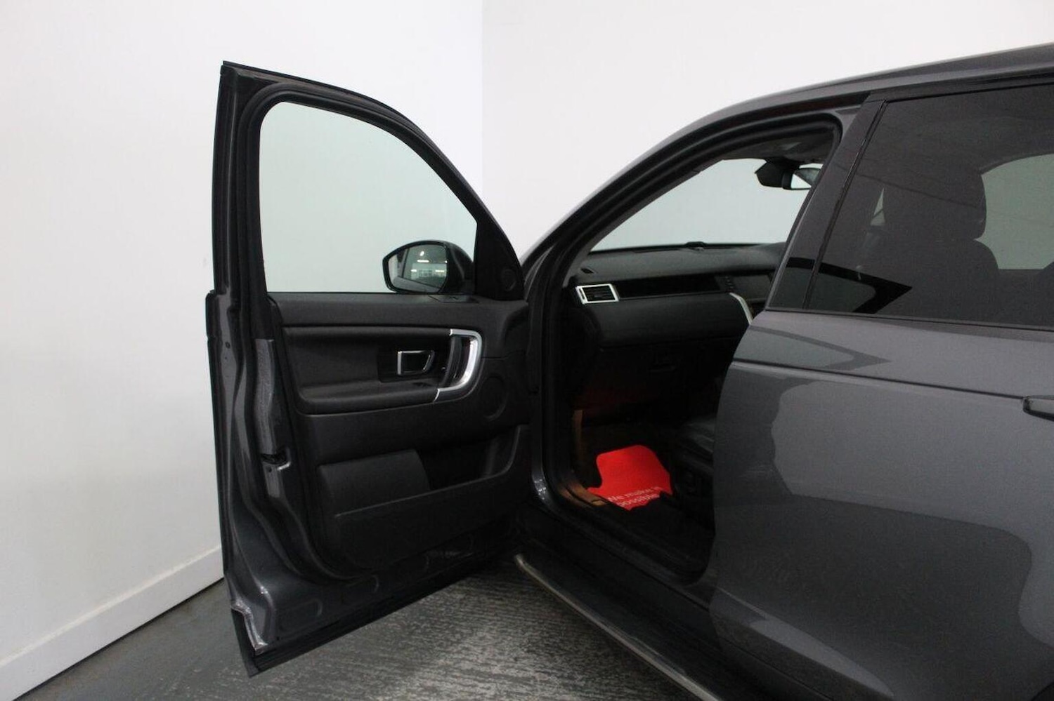 Used Land Rover Discovery Sport 2018 for sale - 77107729: Photo 30