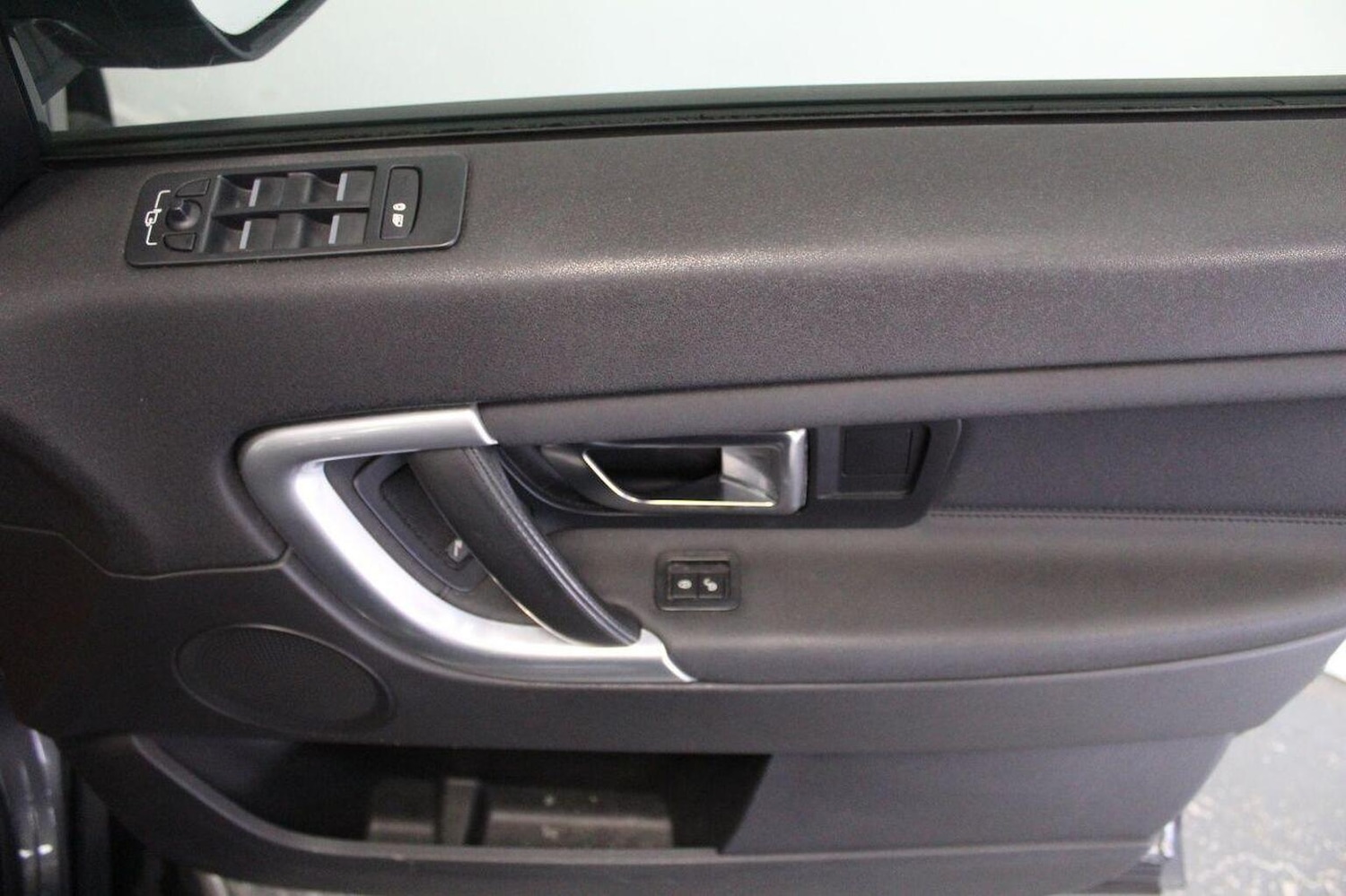 Used Land Rover Discovery Sport 2018 for sale - 77107729: Photo 56