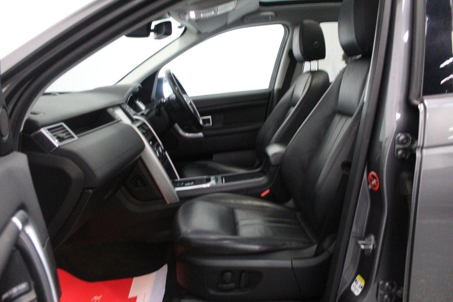 Used Land Rover Discovery Sport 2018 for sale - 77107729: Photo 59