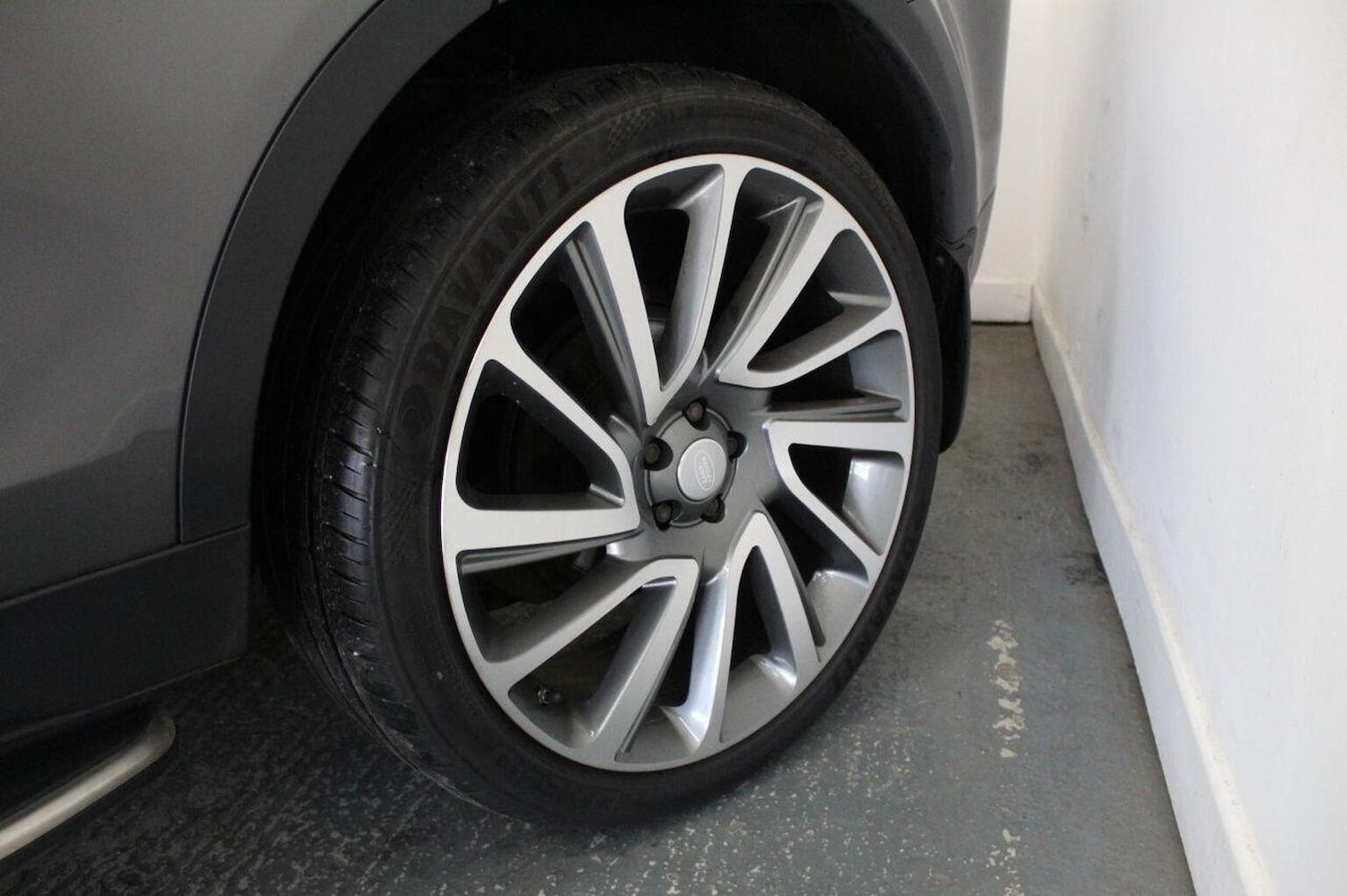 Used Land Rover Discovery Sport 2018 for sale - 77107729: Photo 68