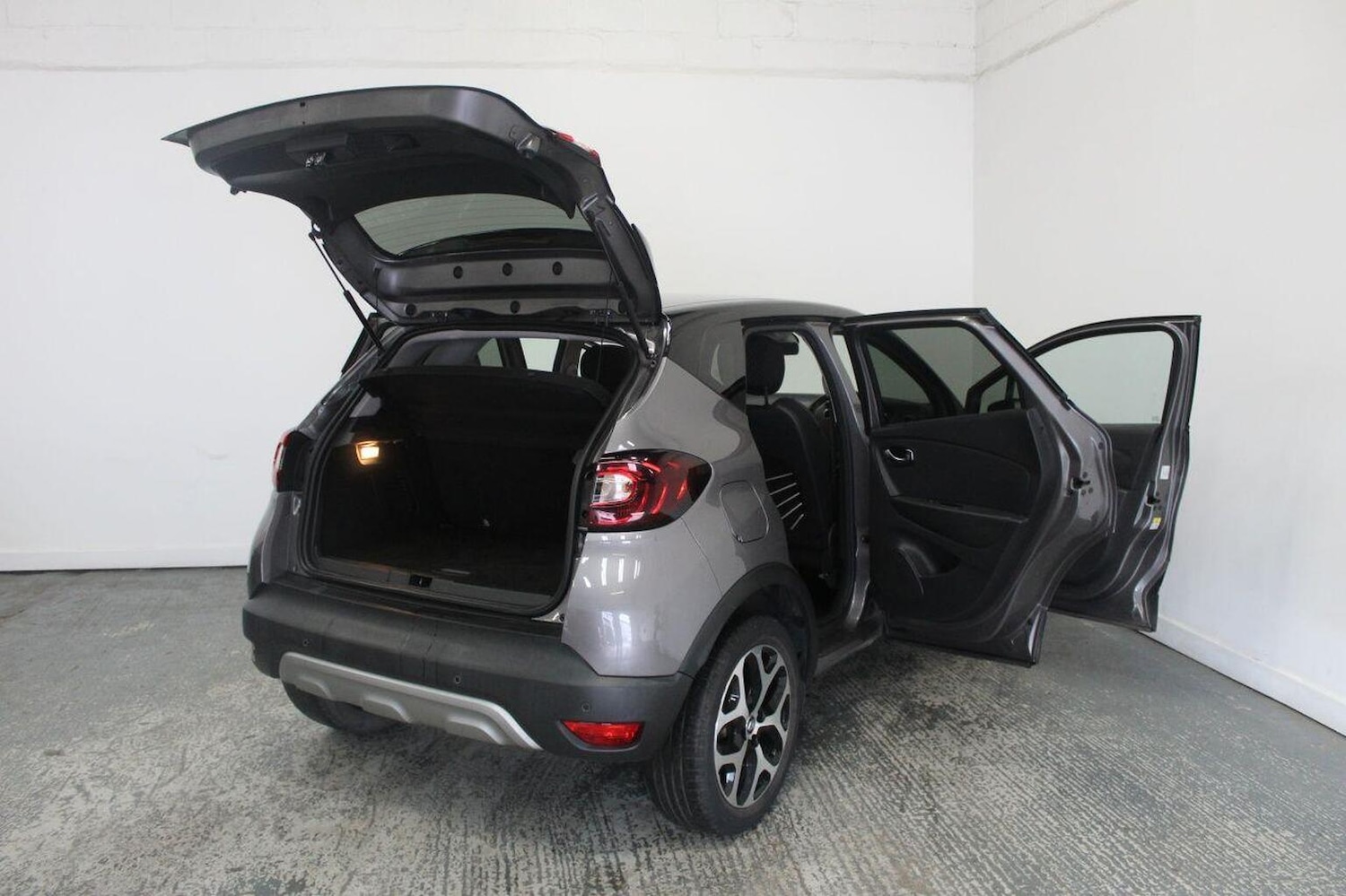 Used Renault Captur 2017 for sale - 75962750: Photo 21