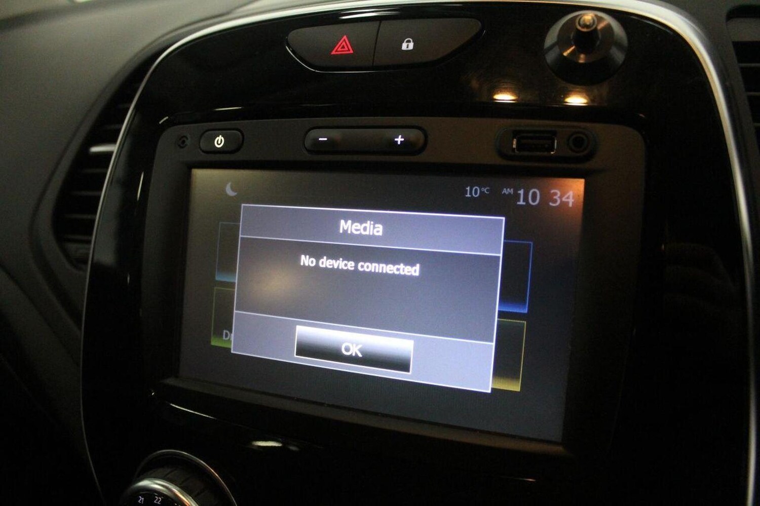 Used Renault Captur 2017 for sale - 75962750: Photo 37