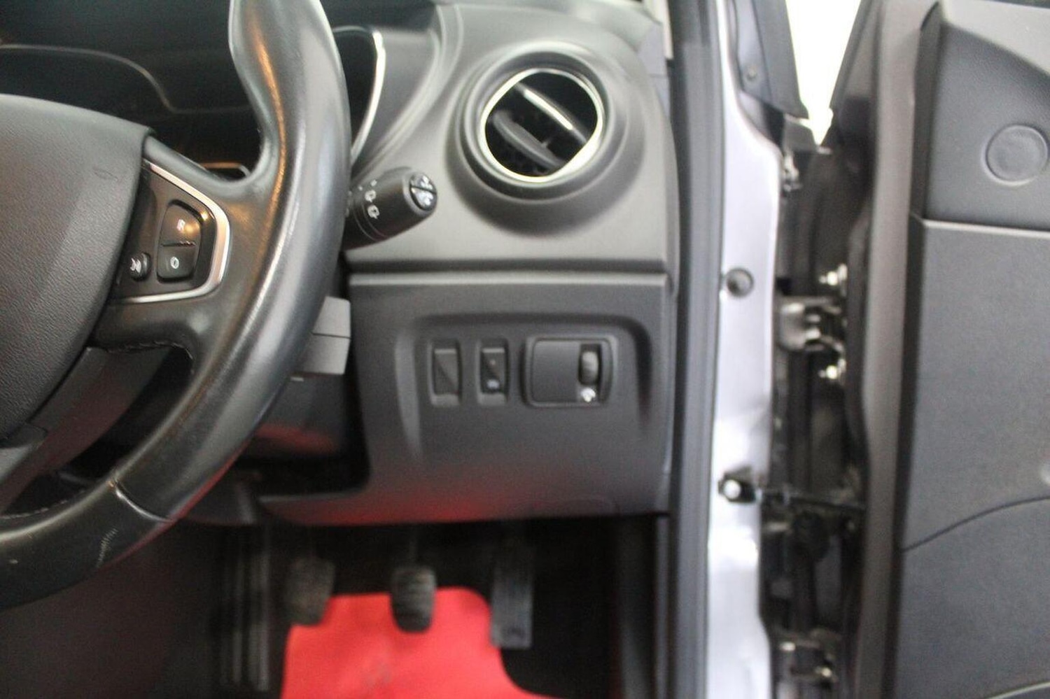 Used Renault Captur 2017 for sale - 75962750: Photo 46