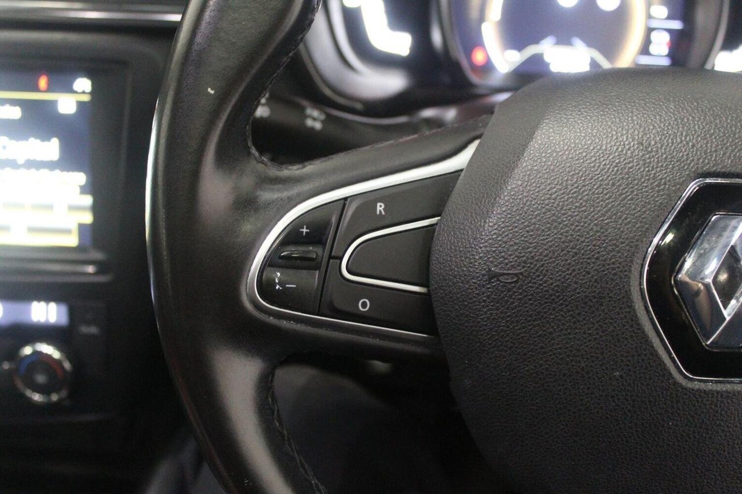 Used Renault Kadjar 2017 for sale - 77521966: Photo 44