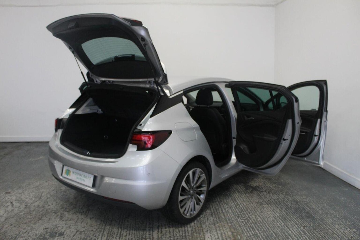 Used Vauxhall Astra 2016 for sale - 77008085: Photo 22