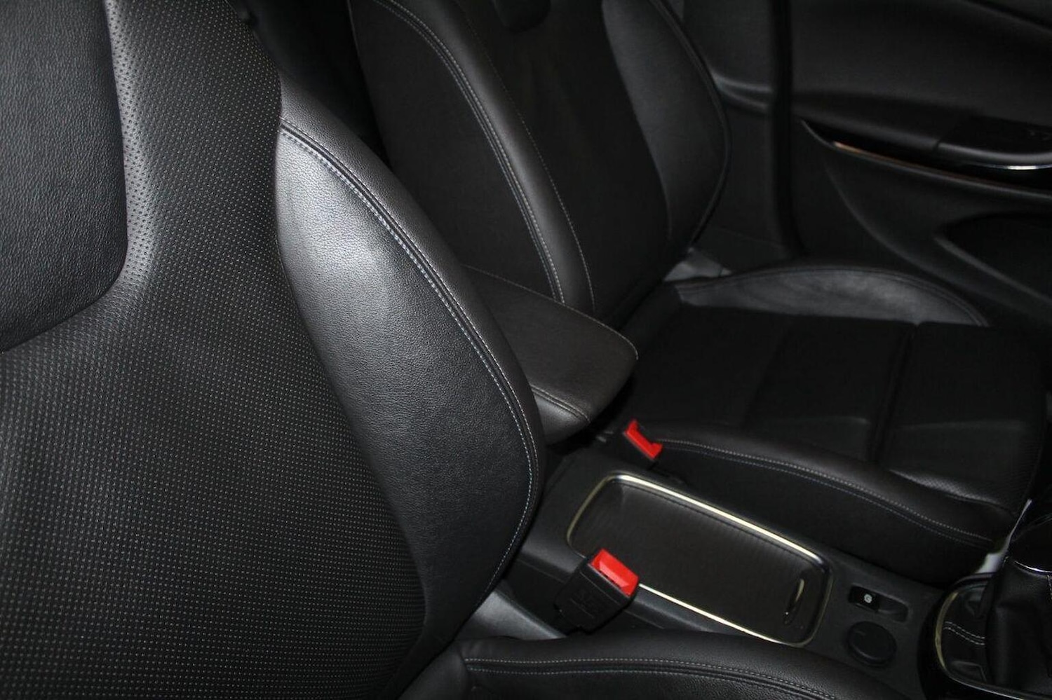 Used Vauxhall Astra 2016 for sale - 77008085: Photo 41