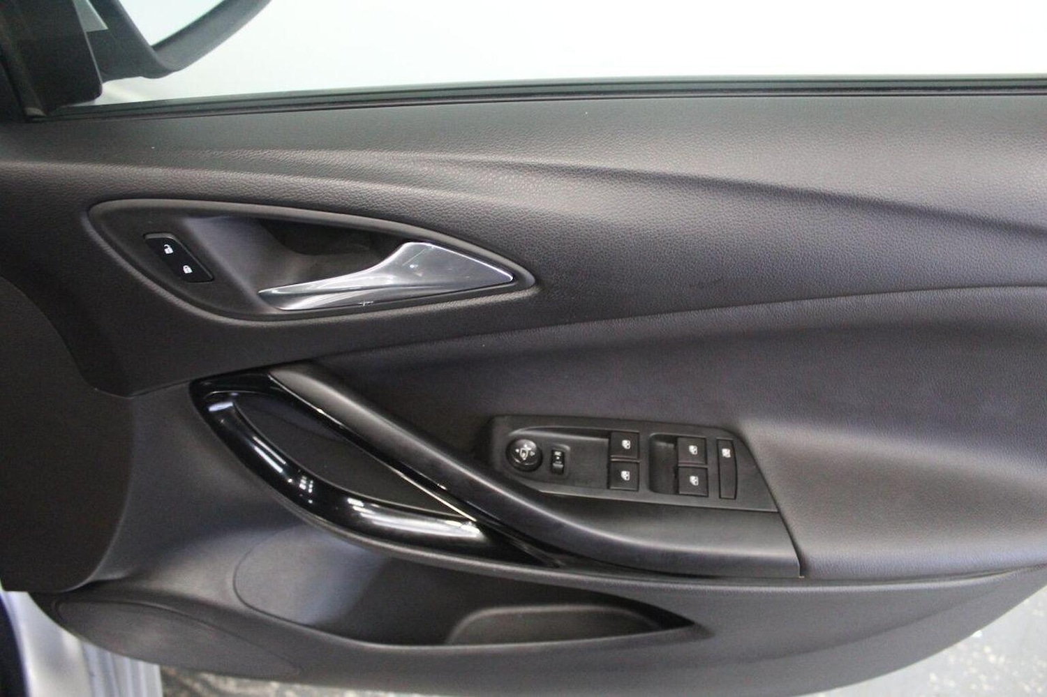 Used Vauxhall Astra 2016 for sale - 77008085: Photo 46