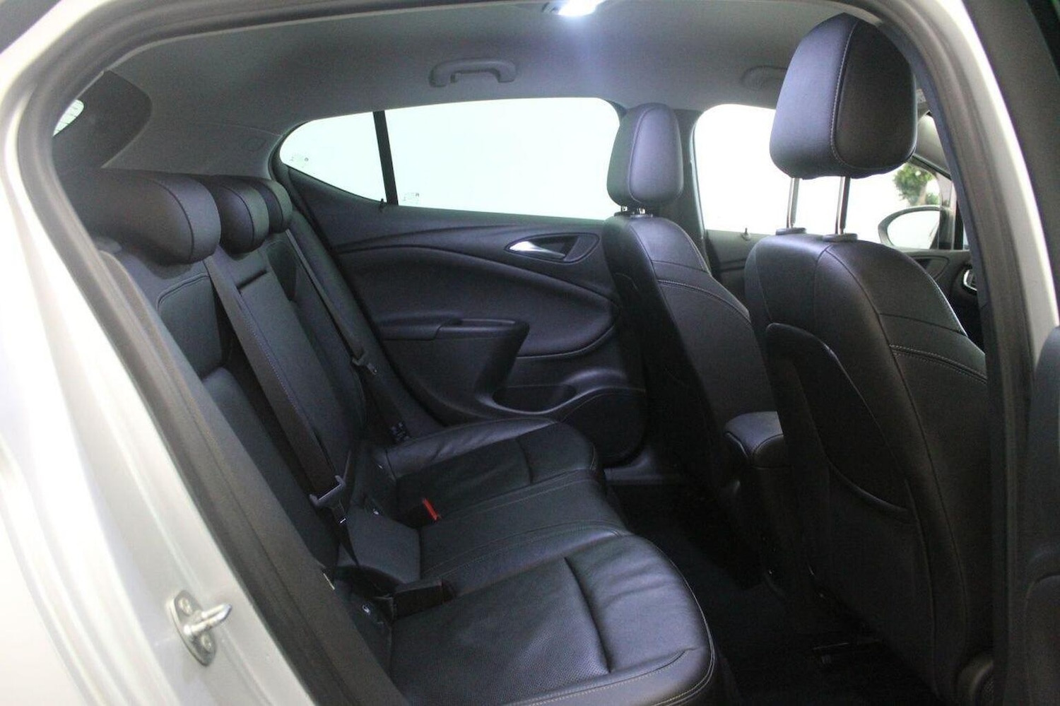 Used Vauxhall Astra 2016 for sale - 77008085: Photo 51