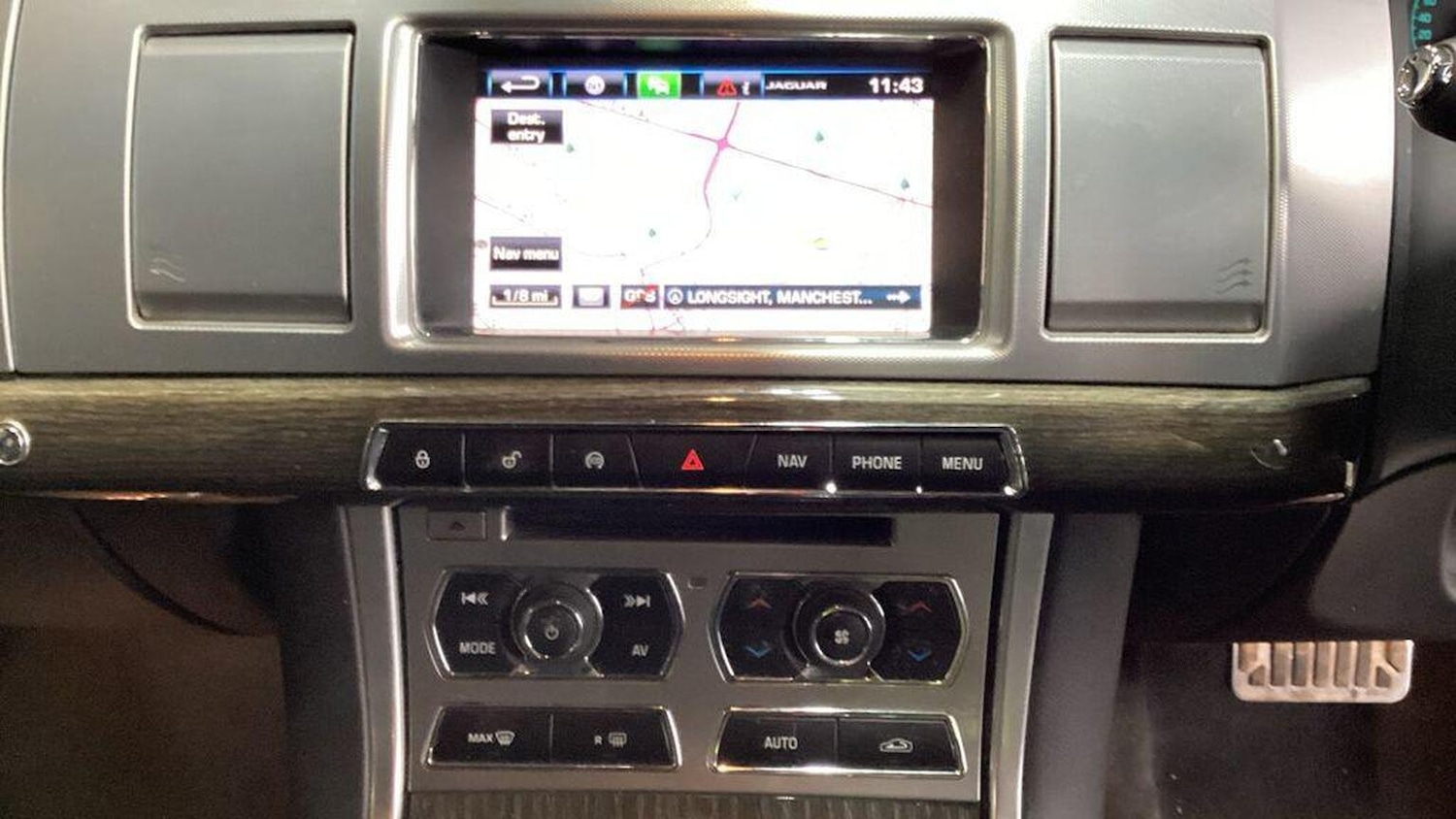 Used Jaguar XF 2015 for sale - 76421883: Photo 16