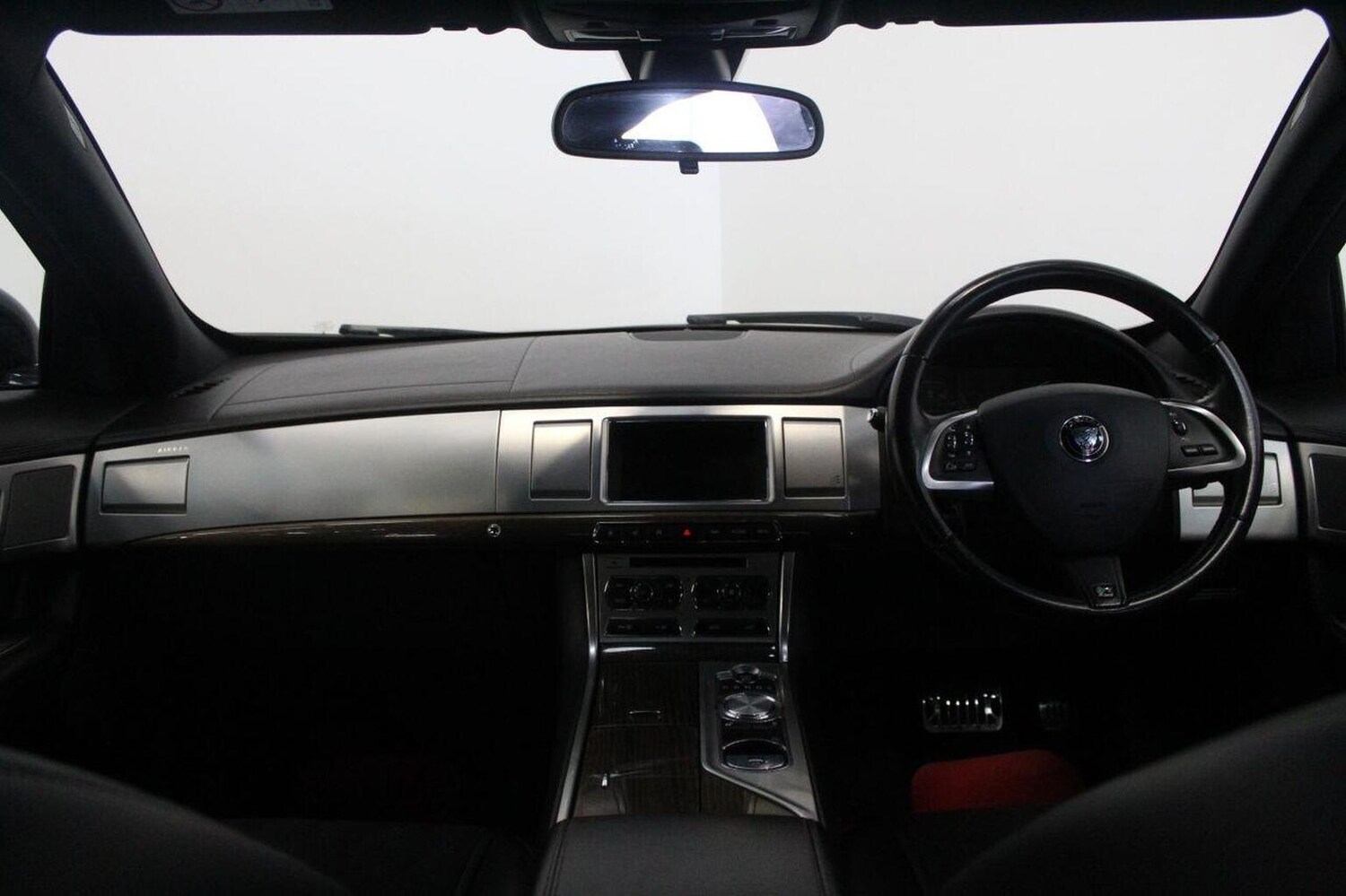 Used Jaguar XF 2015 for sale - 76421883: Photo 29