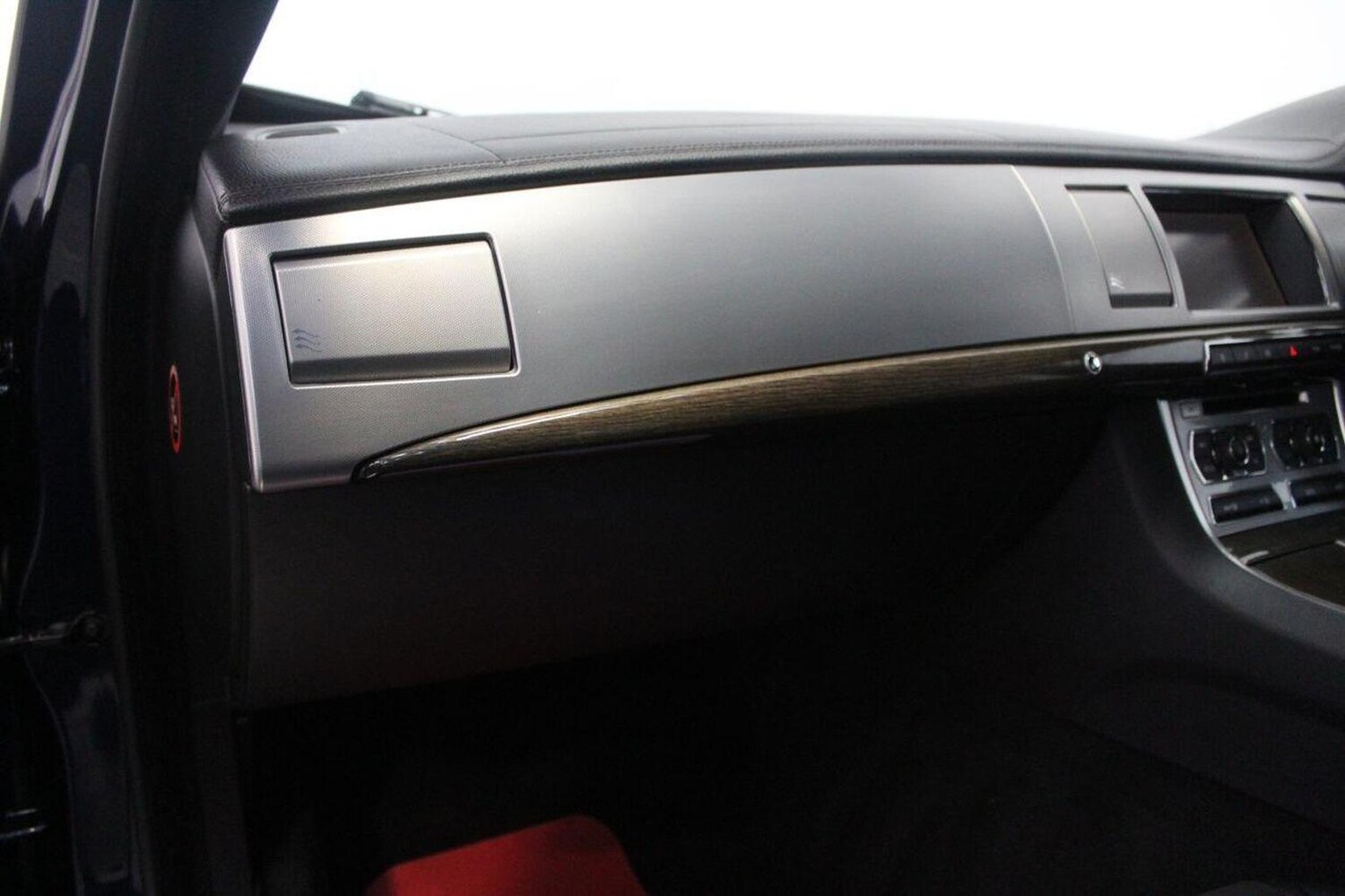 Used Jaguar XF 2015 for sale - 76421883: Photo 31