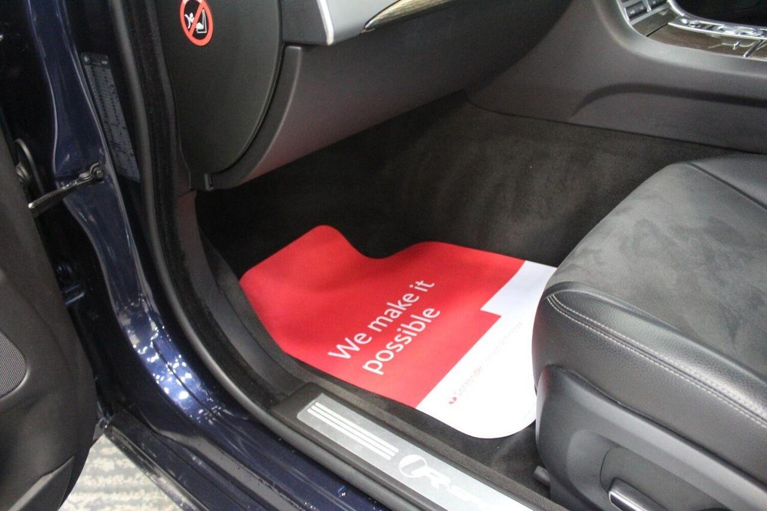 Used Jaguar XF 2015 for sale - 76421883: Photo 32