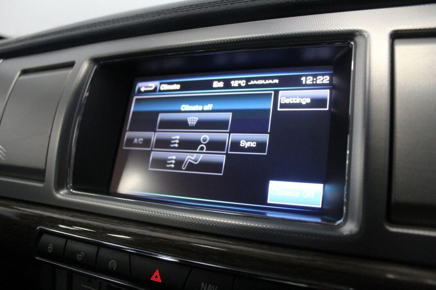 Used Jaguar XF 2015 for sale - 76421883: Photo 38