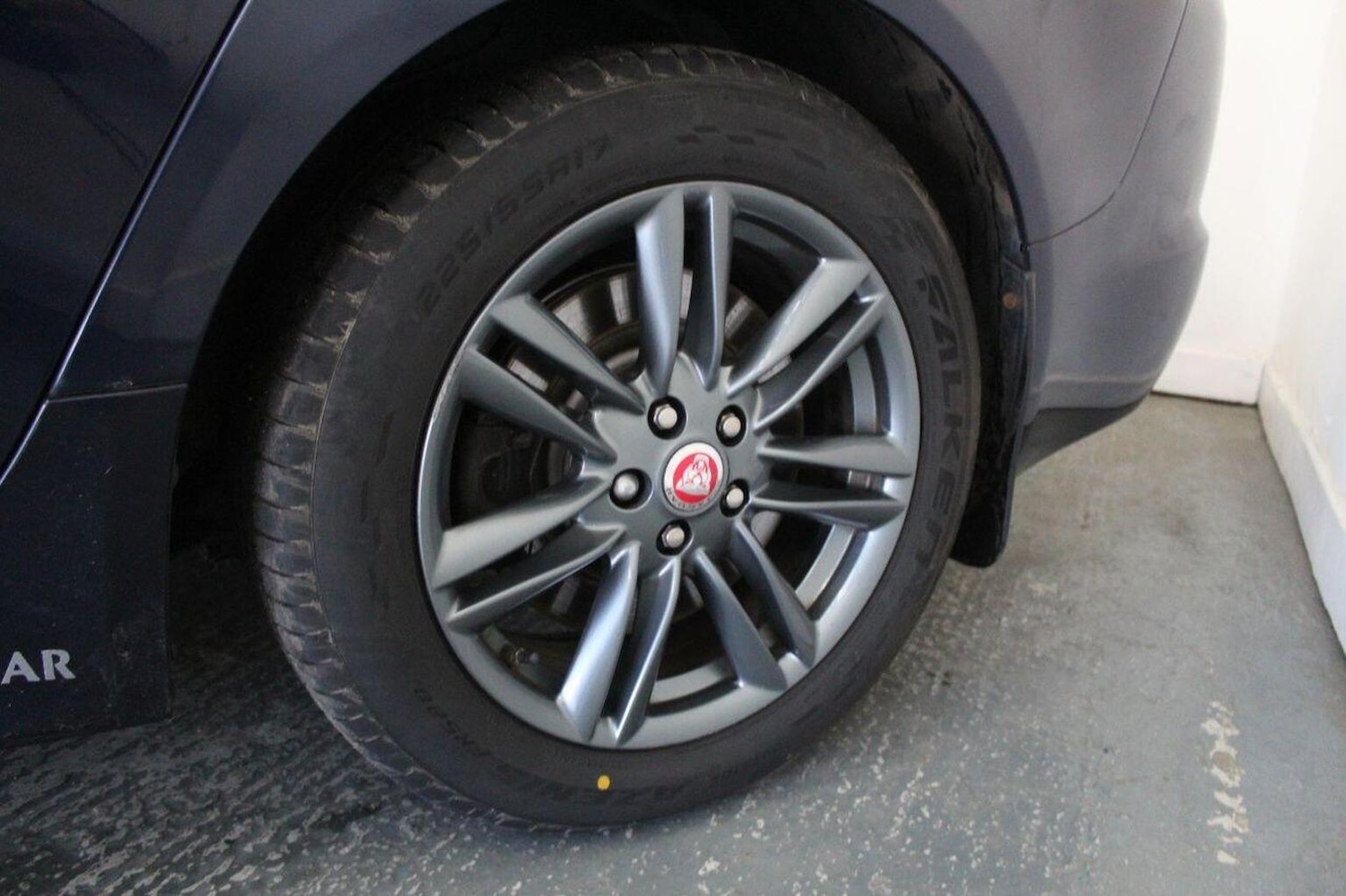 Used Jaguar XF 2015 for sale - 76421883: Photo 58