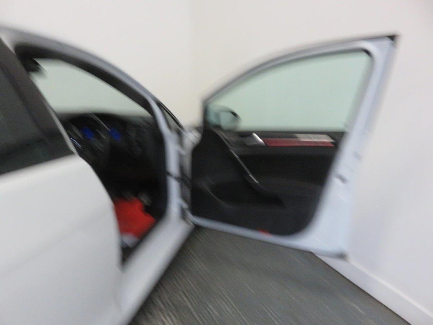 Used Volkswagen Golf 2018 for sale - 78168742: Photo 23