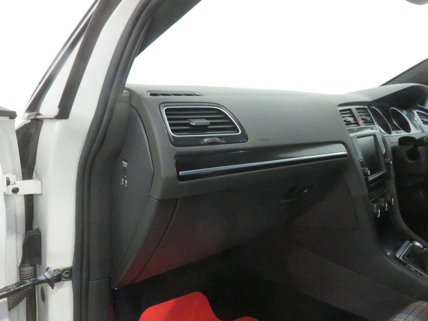 Used Volkswagen Golf 2018 for sale - 78168742: Photo 29