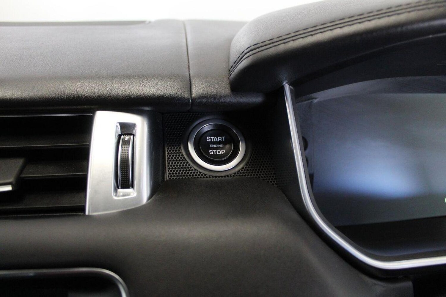 Used Land Rover Range Rover Sport 2017 for sale - 77572770: Photo 50