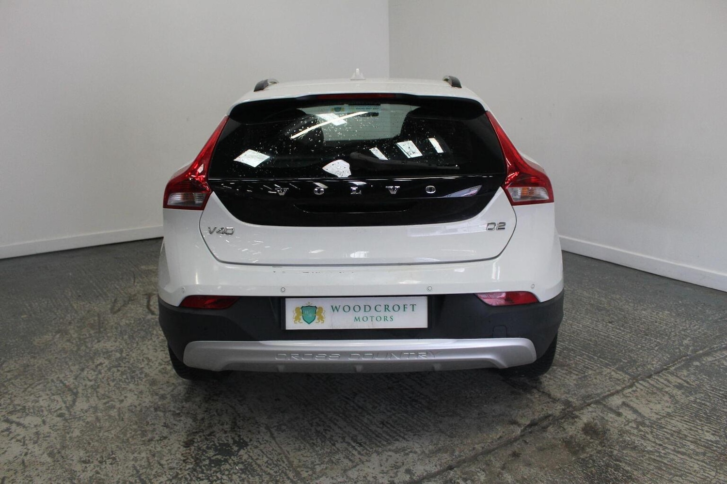 Used Volvo V40 2015 for sale - 77938019: Photo 14