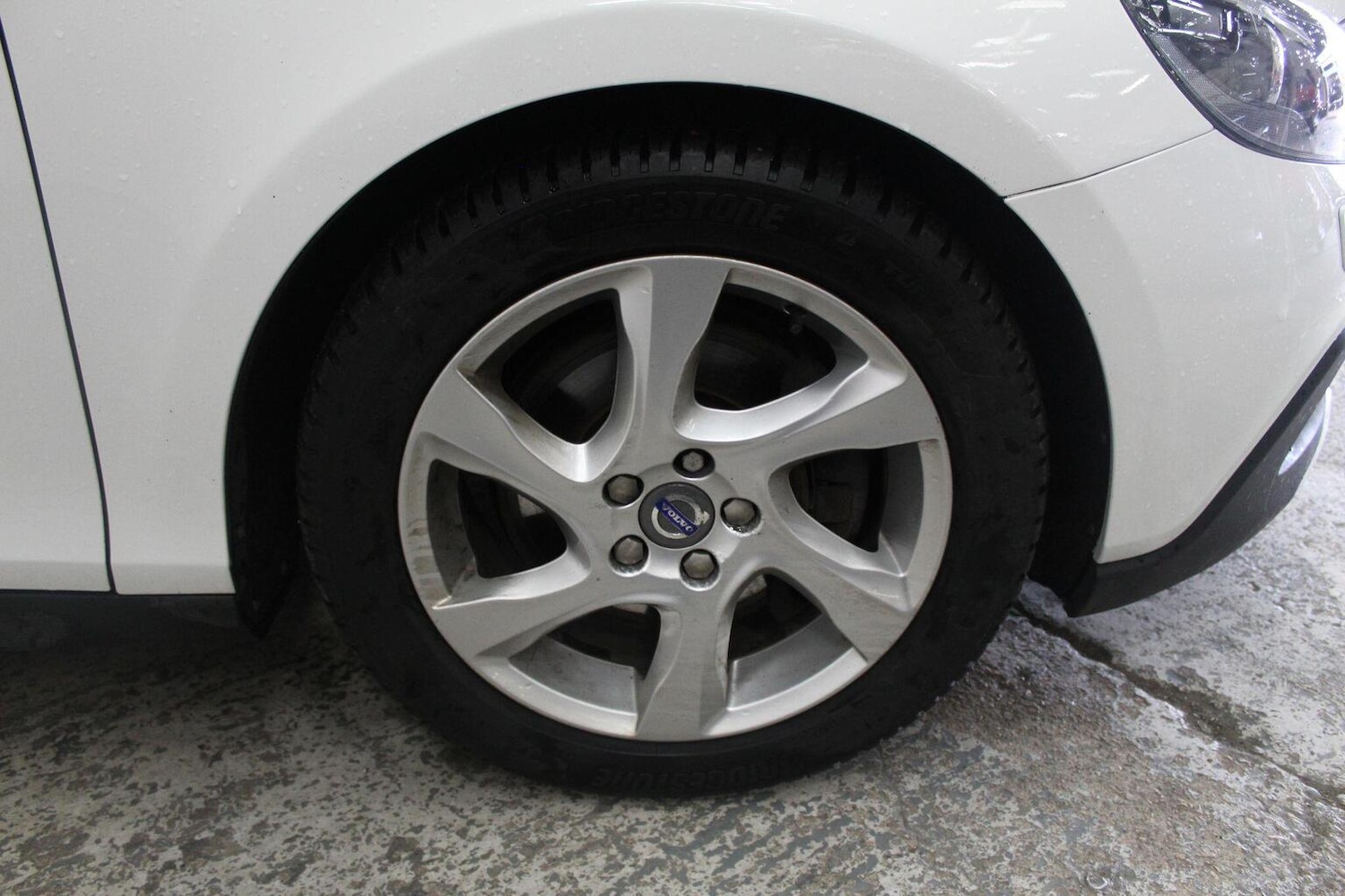 Used Volvo V40 2015 for sale - 77938019: Photo 52