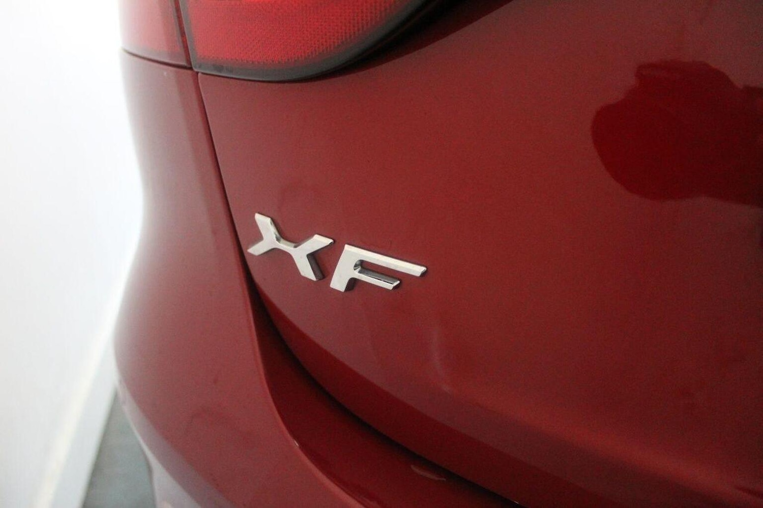 Used Jaguar XF 2015 for sale - 77937841: Photo 16