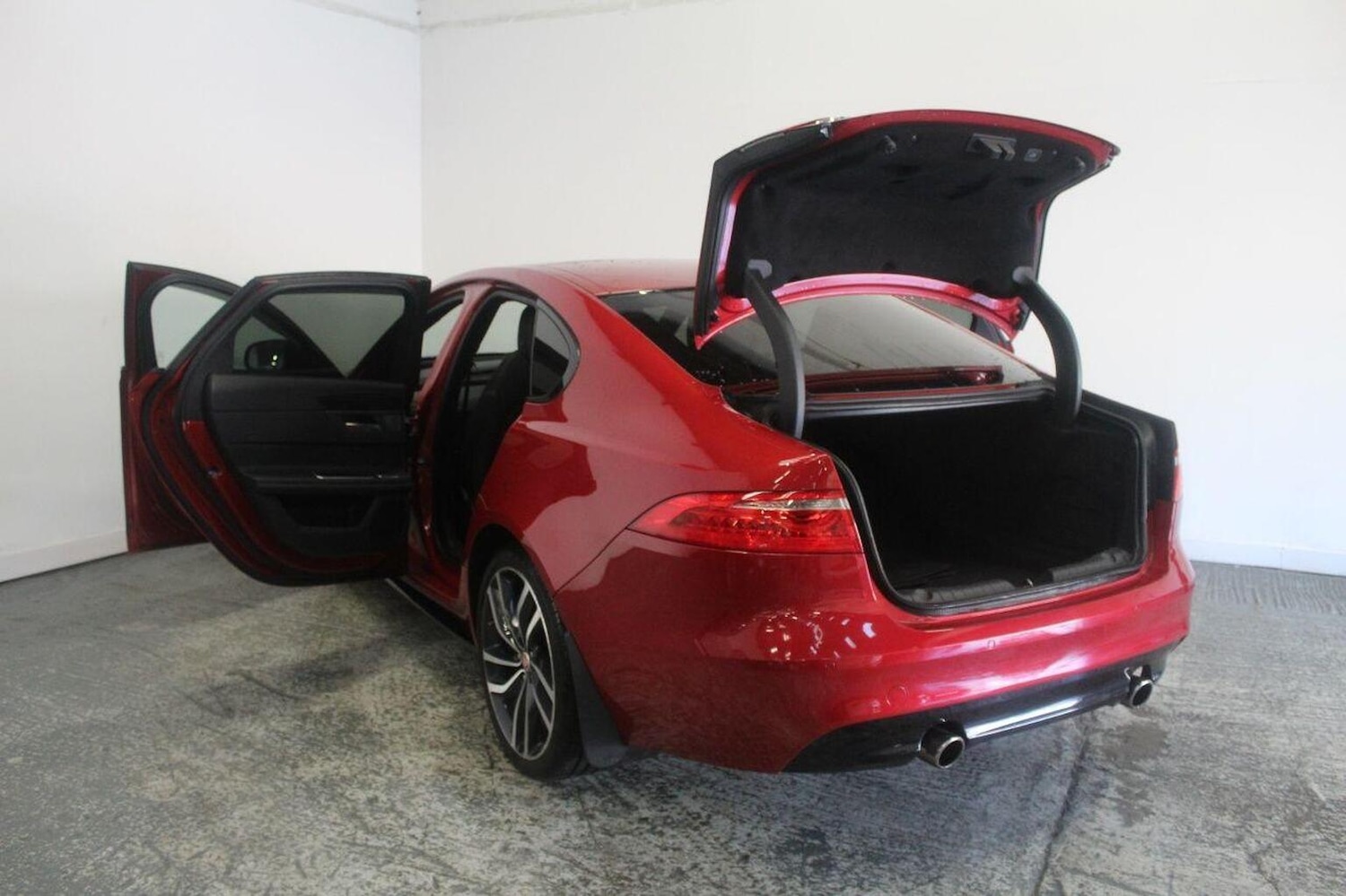 Used Jaguar XF 2015 for sale - 77937841: Photo 23