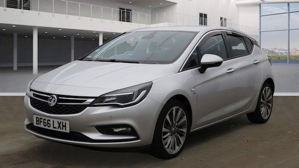 Used Vauxhall Astra 2016 for sale - 76225282: Photo 2