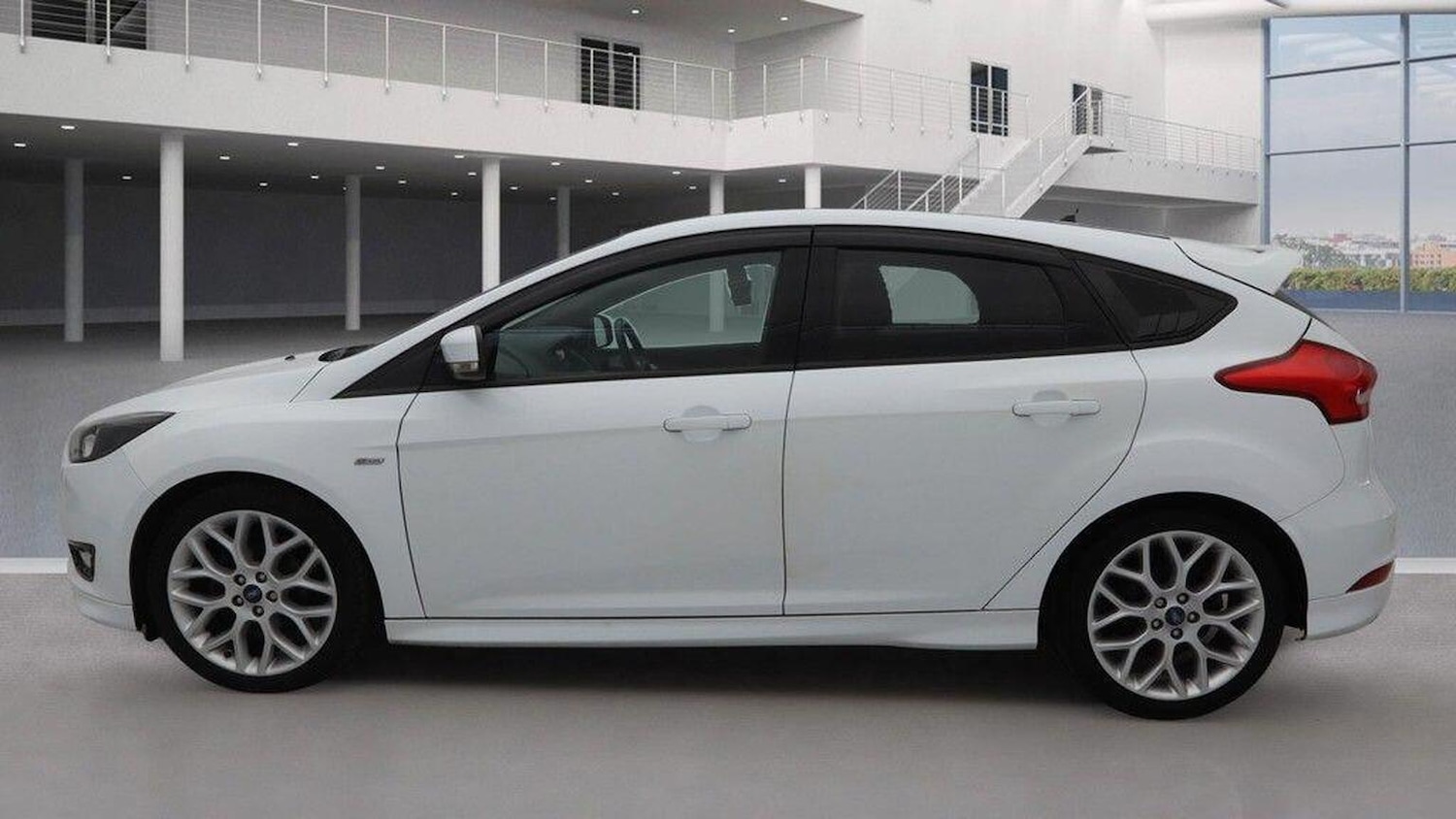 Used Ford Focus 2017 for sale - 76380305: Photo 7