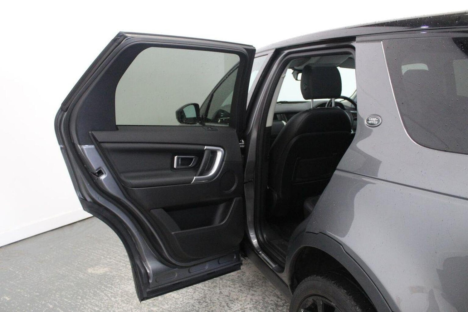 Vehicle 29
