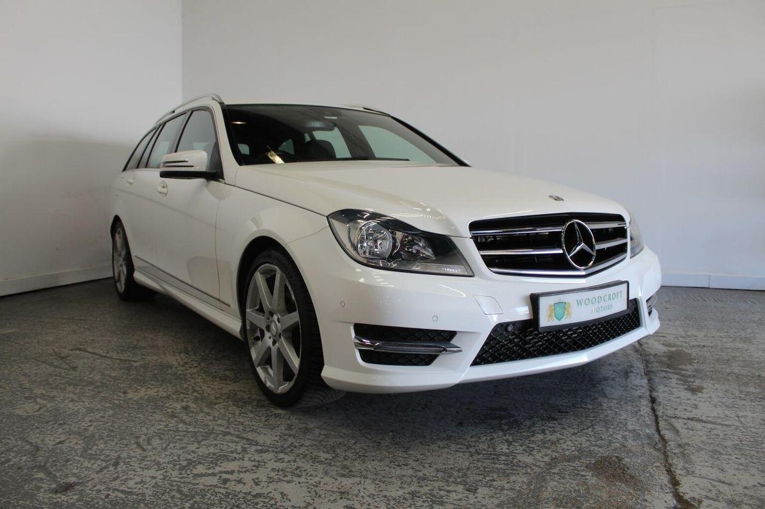 Used Mercedes-Benz C Class 2014 for sale - 76536749: Photo 1