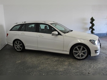 Used Mercedes-Benz C Class 2014 for sale - 76536749: Photo