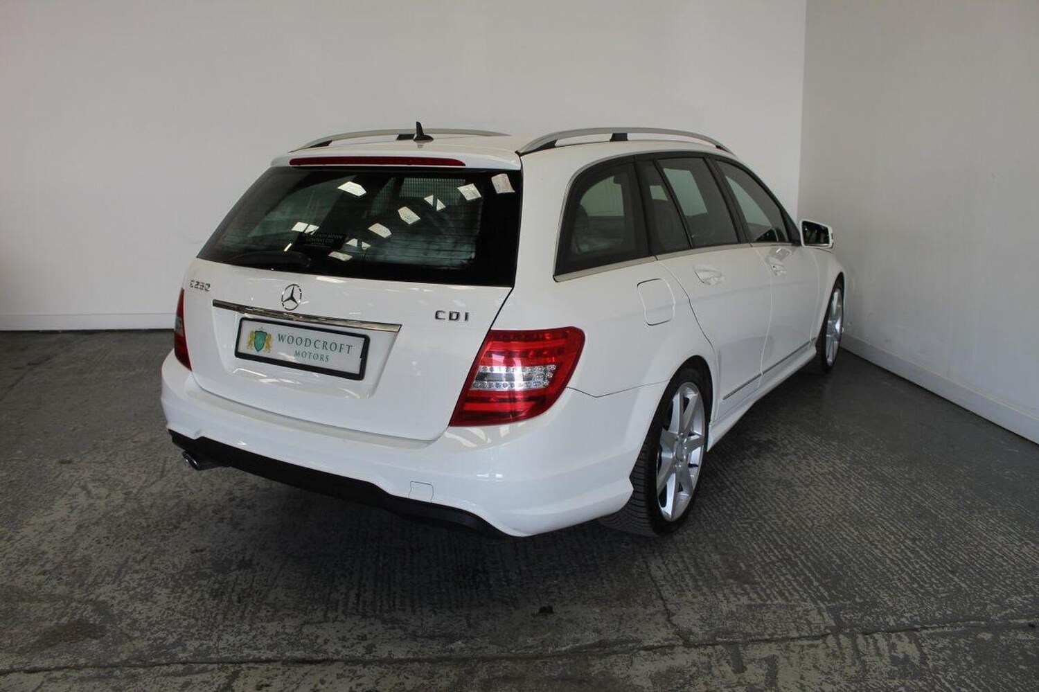 Used Mercedes-Benz C Class 2014 for sale - 76536749: Photo 8
