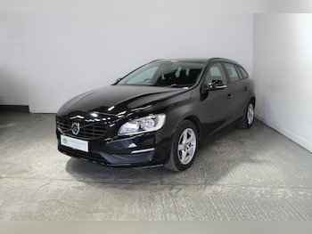Used Volvo V60 2018 for sale - 79558350: Photo