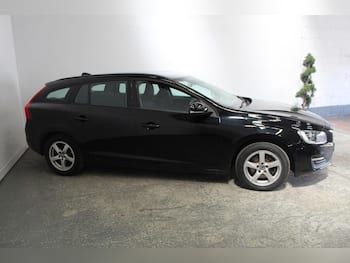 Used Volvo V60 2018 for sale - 79819629: Photo