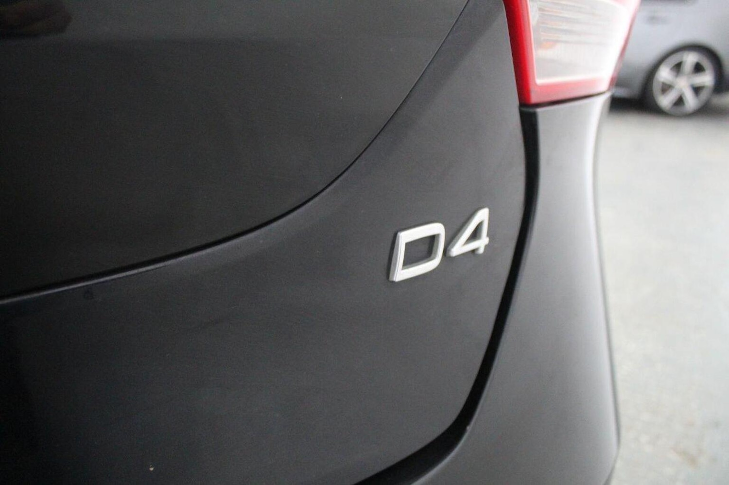 Used Volvo V40 2015 for sale - 76799297: Photo 19