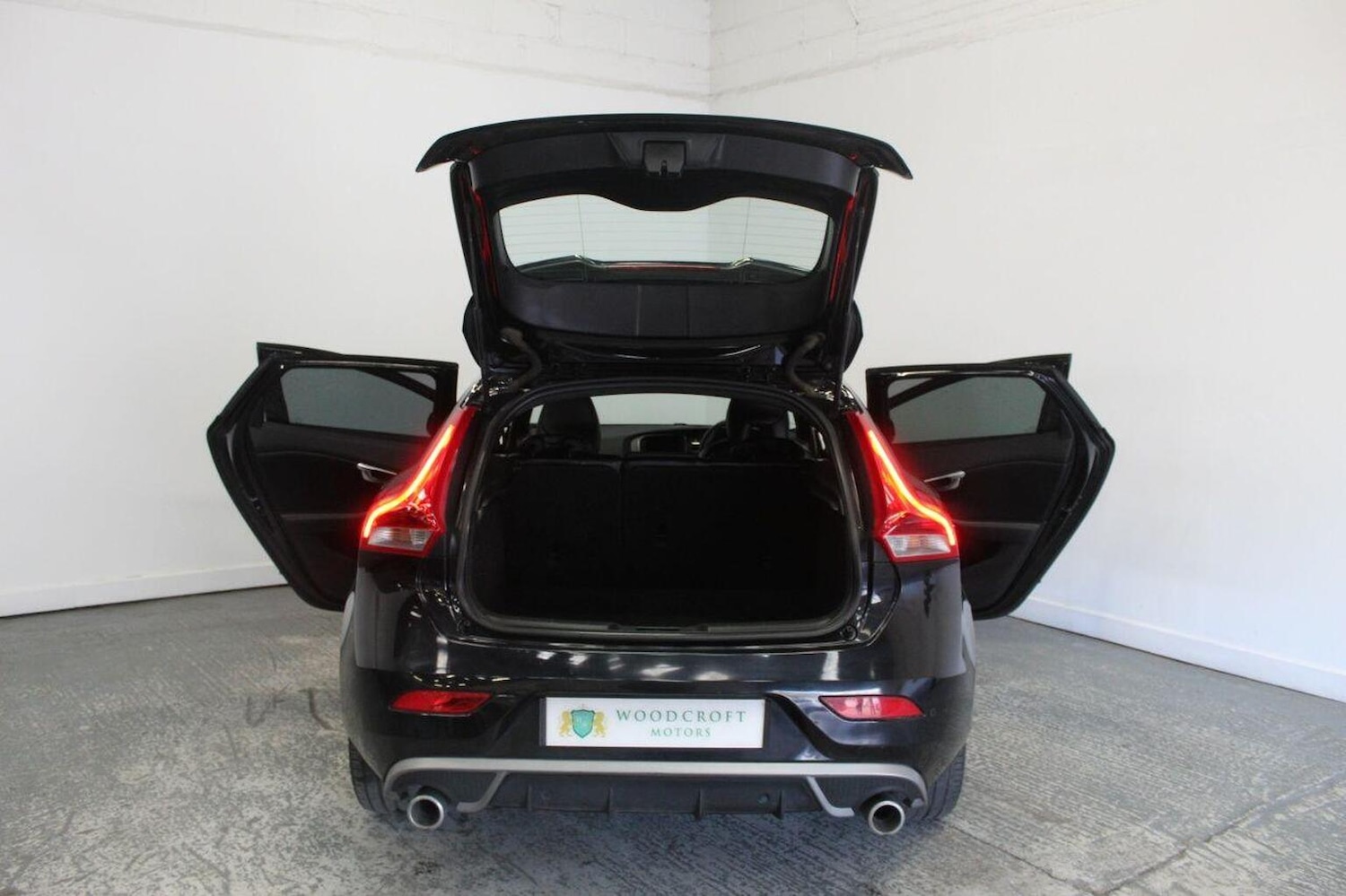 Used Volvo V40 2015 for sale - 76799297: Photo 22