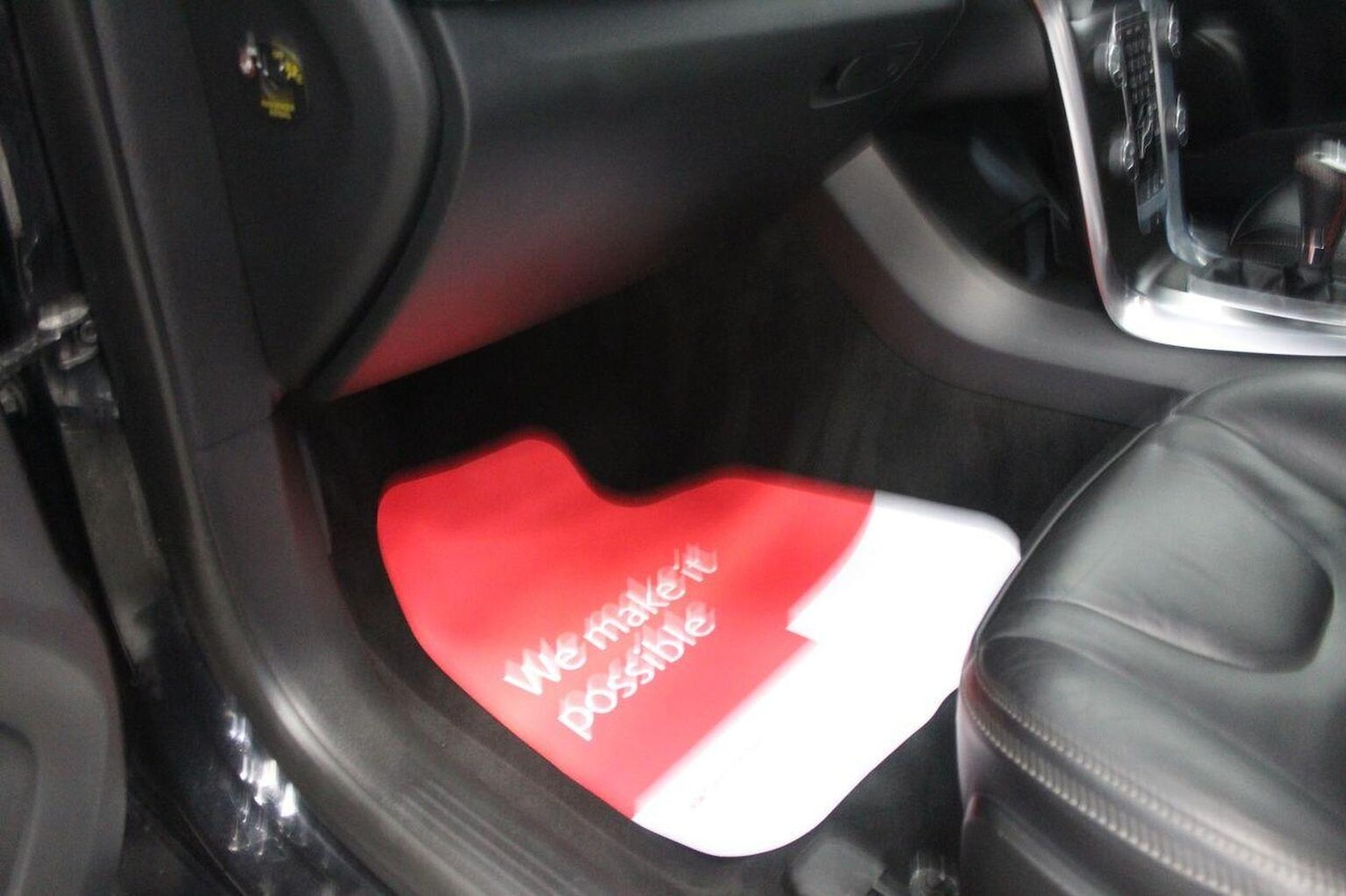 Used Volvo V40 2015 for sale - 76799297: Photo 31