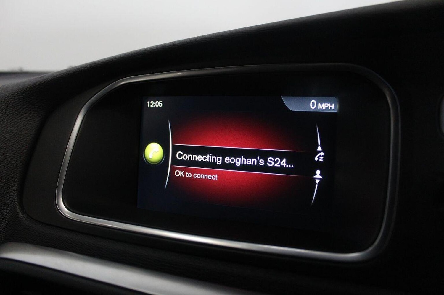 Used Volvo V40 2015 for sale - 76799297: Photo 37