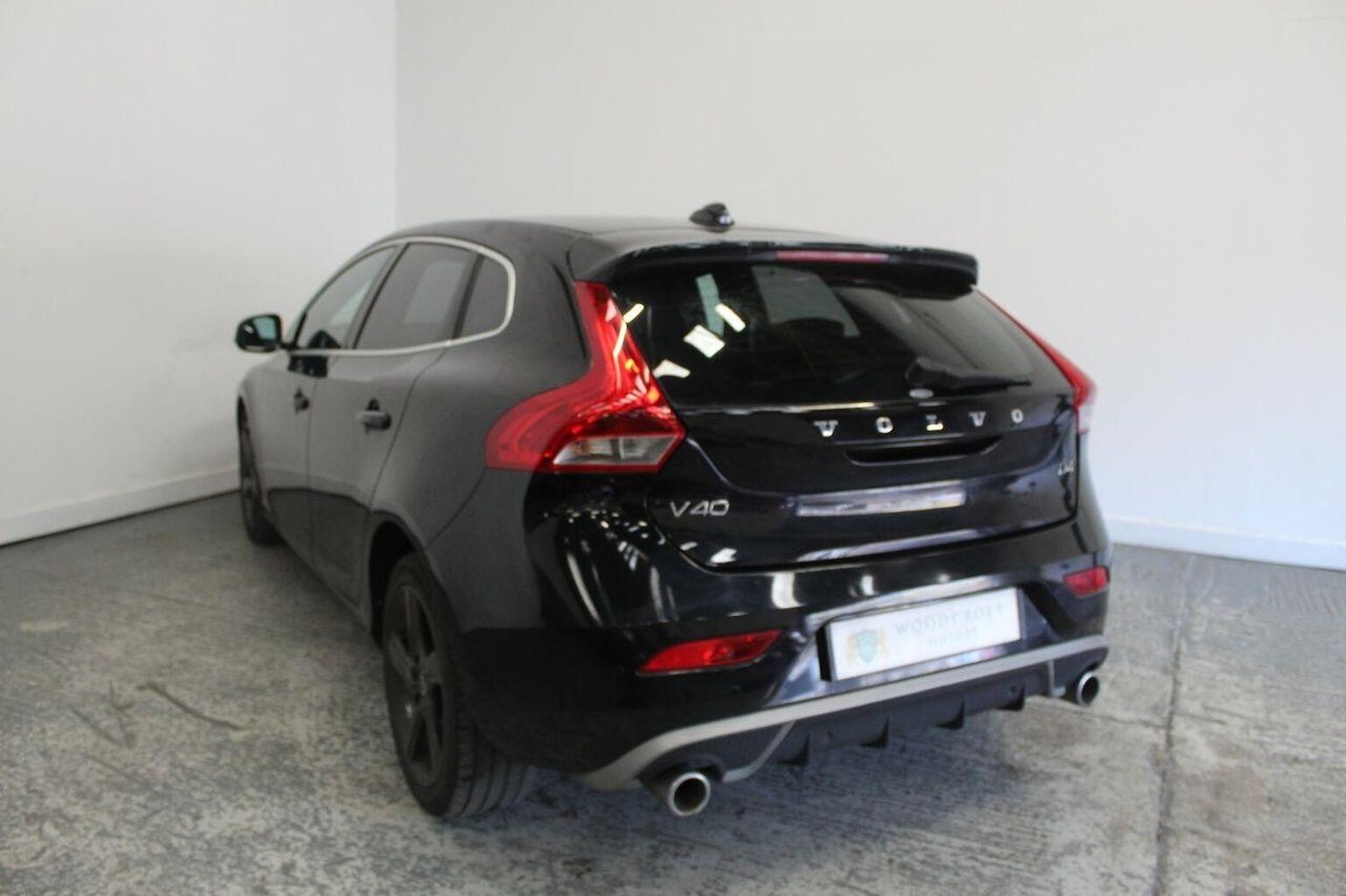 Used Volvo V40 2015 for sale - 76799297: Photo 7